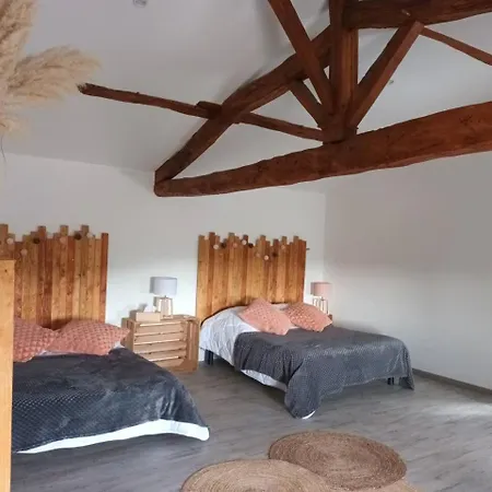 Jolie Charentaise Dans La Campagne De Saintonge Tatil Evi *