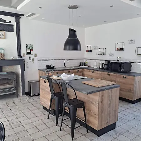 Jolie Charentaise Dans La Campagne De Saintonge Tatil Evi Saint-Mande-sur-Bredoire
