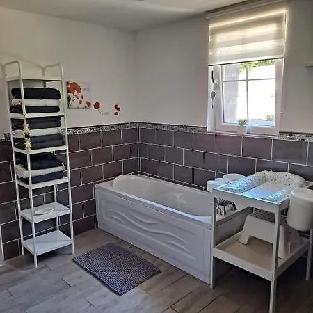 Jolie Charentaise Dans La Campagne De Saintonge Vakantiehuis Saint-Mande-sur-Bredoire