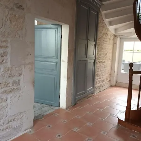 Vakantiehuis Jolie Charentaise Dans La Campagne De Saintonge Saint-Mande-sur-Bredoire