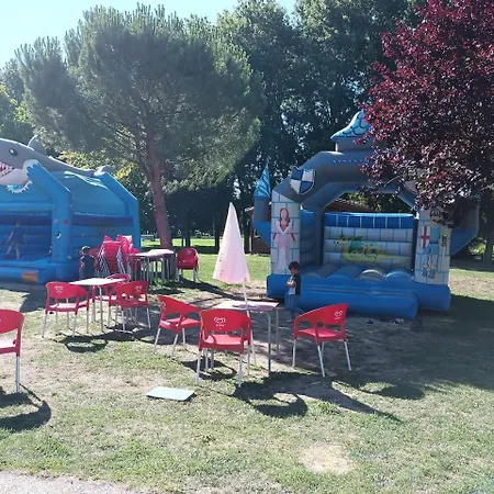 Jolie Charentaise Dans La Campagne De Saintonge Tatil Evi